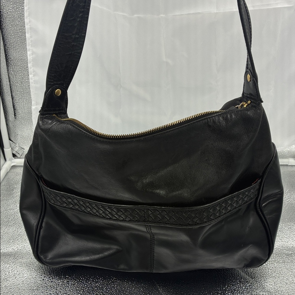 Vintage Perlina Studio Black Leather Shoulder Bag